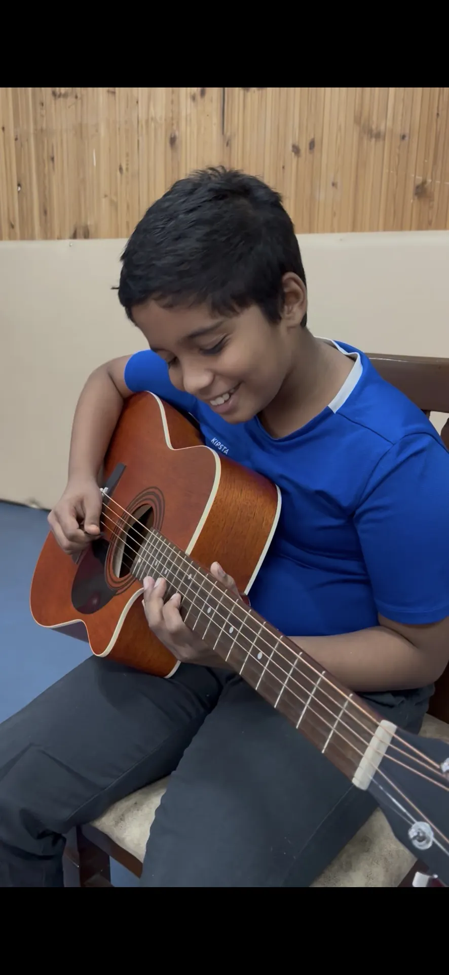 Guitar classes at Brij School of Music